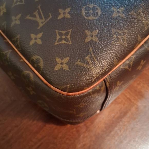 Louis Vuitton Brown Monogram Men's Bag - Picture 9 of 16
